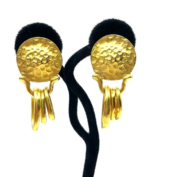 Elegant Matte Gold Hammered Earrings Clip on Premier Designs Vintage Statement - Picture 1 of 13